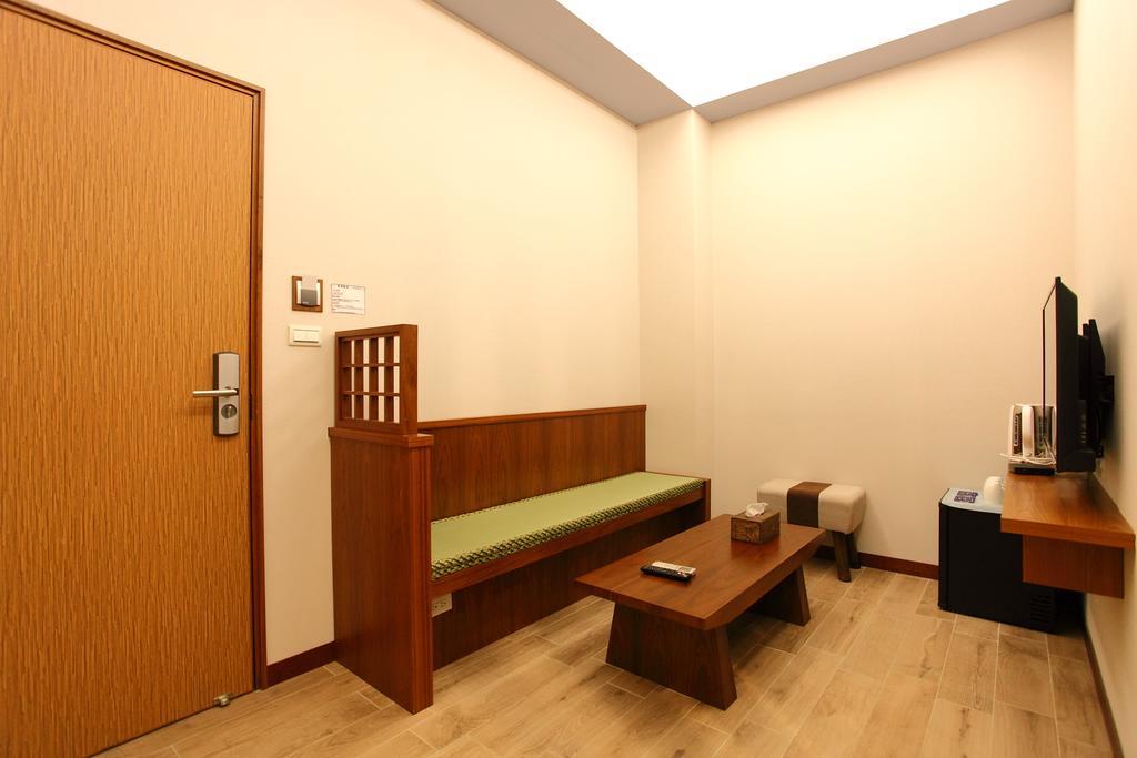 Toutsu Gyoen Donggang Exterior foto